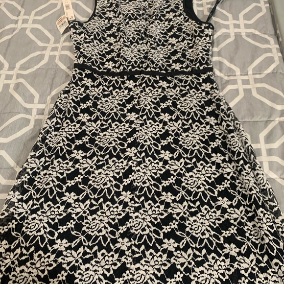 LAUNDRY DRESS - Picture 2 of 3